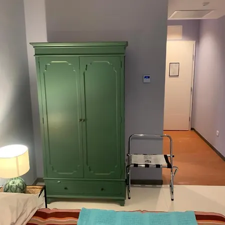 Elu Iris Szálloda Split