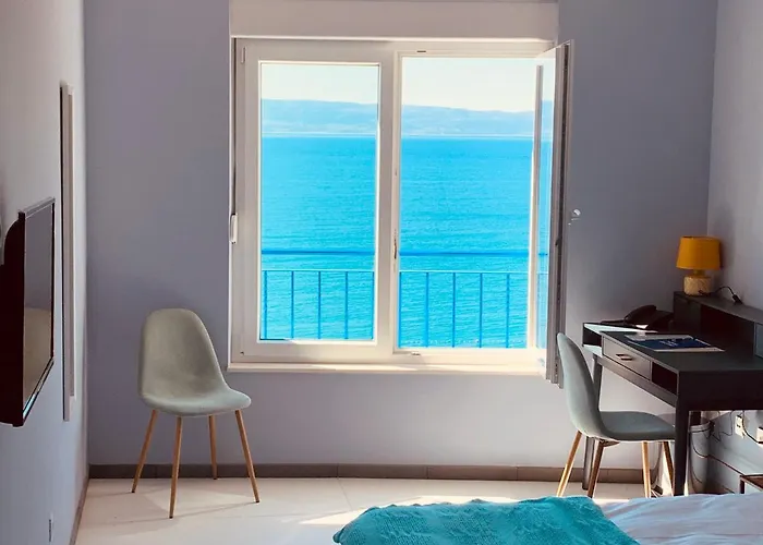Hotel Elu Iris