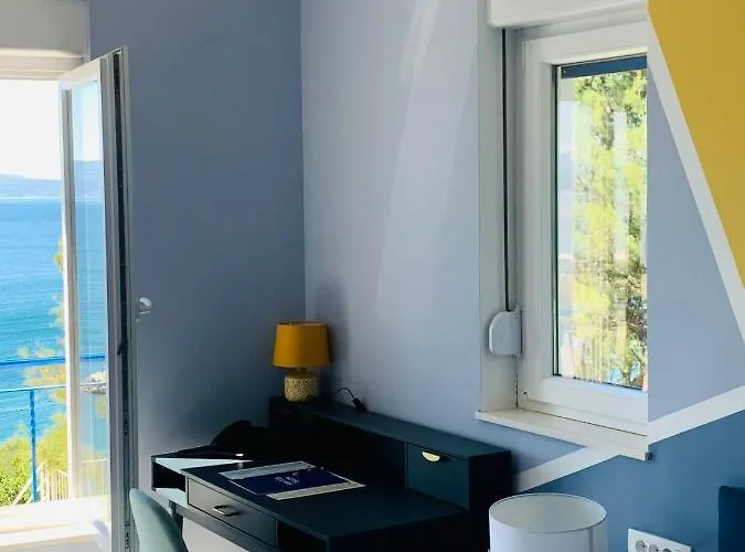 Hotel Elu Iris
